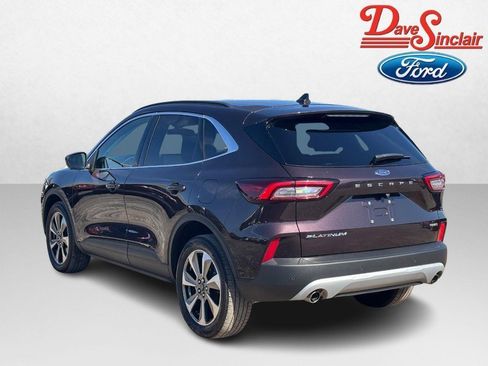 Used 2023 Ford Escape Platinum w/ Premium Technology Package image 9