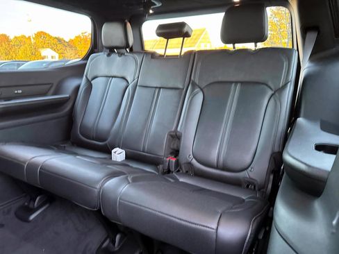 New 2025 Jeep Wagoneer Series II image 13