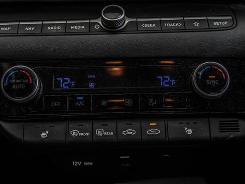 Certified 2024 Hyundai Elantra SEL w/ Convenience Package FWD image 22
