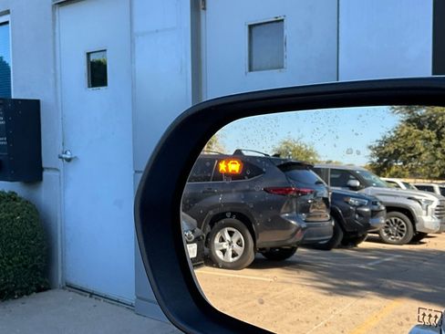 Used 2025 Chevrolet Equinox LT image 19