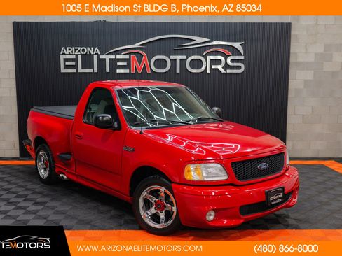 Used 1999 Ford F150 Lightning image 1