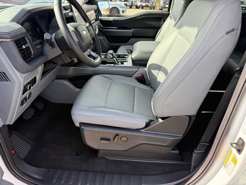 Used 2025 Ford F150 Lightning Flash image 6