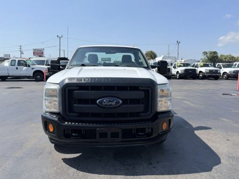 Used 2014 Ford F250 XL RWD image 2