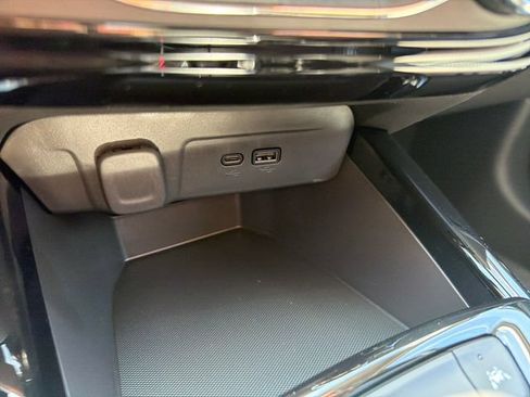 New 2026 Chevrolet Trax LT w/ LT Convenience Package FWD image 26