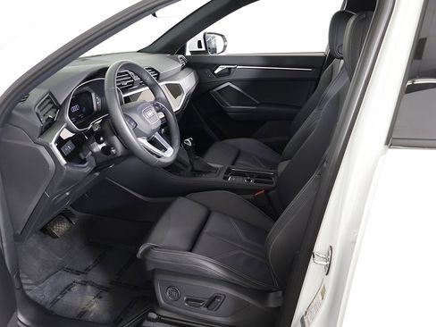 Used 2024 Audi Q3 2.0T Premium Plus w/ Premium Plus Package image 32