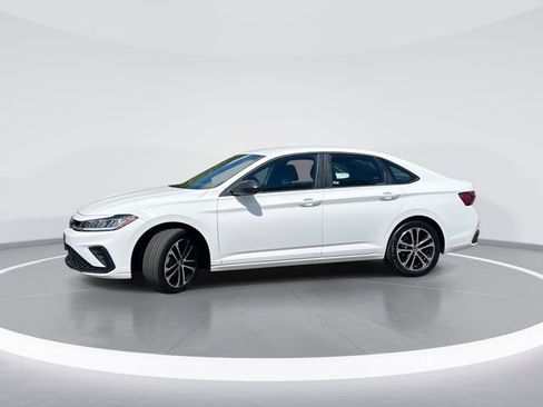 Used 2025 Volkswagen Jetta Sport FWD image 1