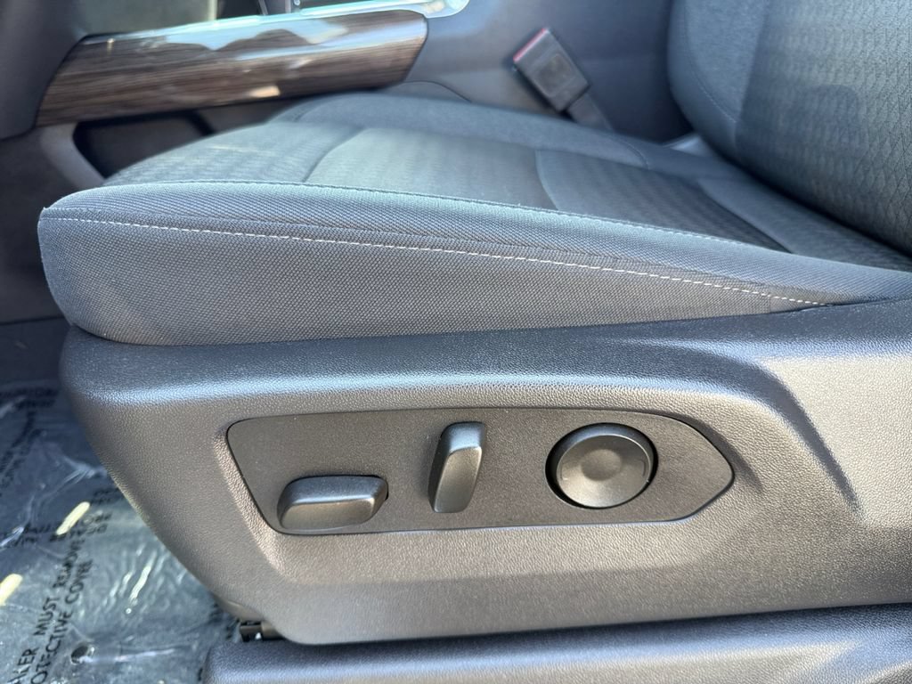 Used 2025 Chevrolet Silverado 1500 RST AWD/4WD image 10