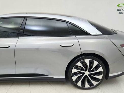 Used 2023 Lucid Air Touring AWD/4WD image 4
