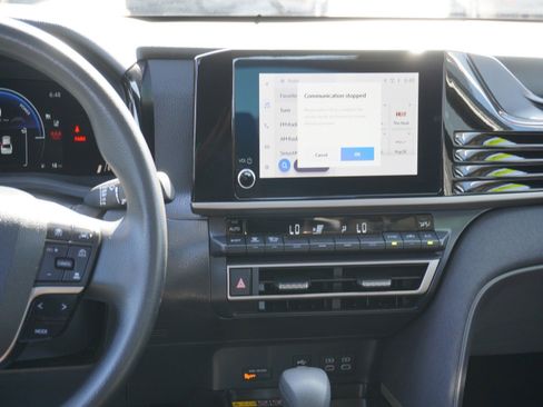 Used 2025 Toyota Camry LE FWD image 15