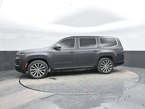 Used 2022 Jeep Grand Wagoneer Series II w/ Convenience Group III image 4