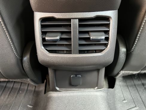 Used 2016 Ford Fusion SE w/ Equipment Group 202A FWD image 42