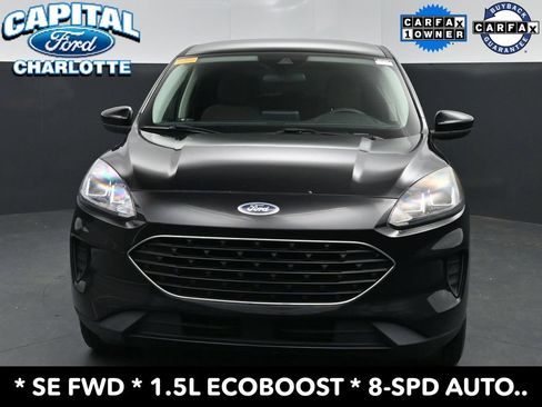 Used 2022 Ford Escape SE w/ SE Sport Appearance Package FWD image 2