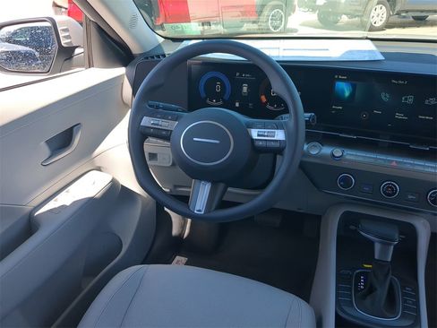 New 2026 Hyundai Kona SE image 13