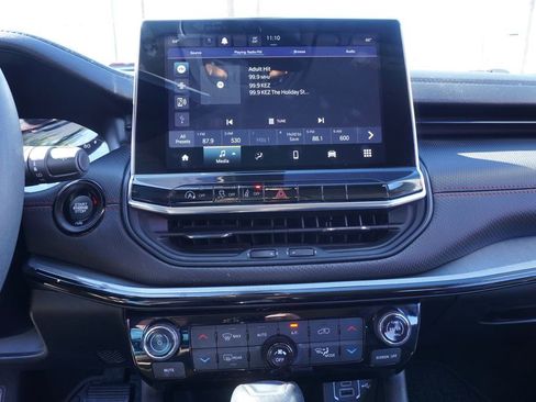 Used 2022 Jeep Compass Trailhawk image 19