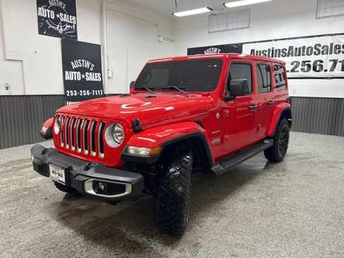 Used 2021 Jeep Wrangler Unlimited Sahara w/ Uconnect 4C Nav & Sound Group image 3