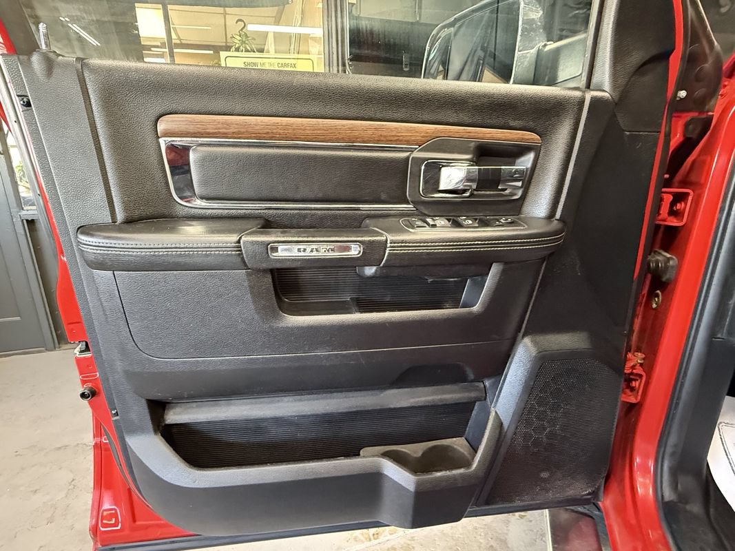 Used 2015 RAM 1500 Laramie w/ Convenience Group AWD/4WD image 15