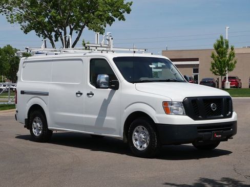 Used 2018 Nissan NV 3500 SV w/ Navigation Package RWD image 1
