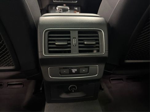 Used 2018 Audi Q5 2.0T Premium image 30