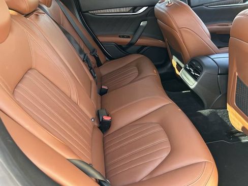 Used 2021 Maserati Ghibli S GranLusso RWD image 15