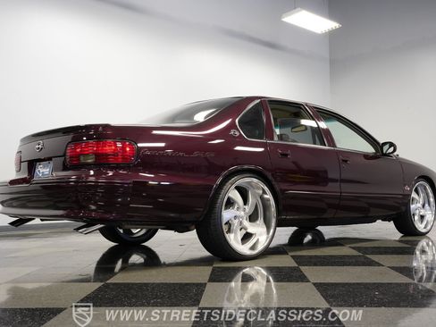 Used 1996 Chevrolet Impala SS RWD image 28