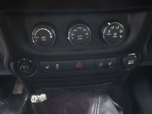 Used 2016 Jeep Wrangler Sahara AWD/4WD image 20