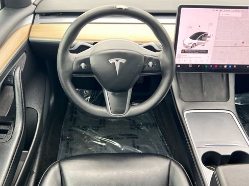 Used 2021 Tesla Model 3 Standard Range Plus image 14