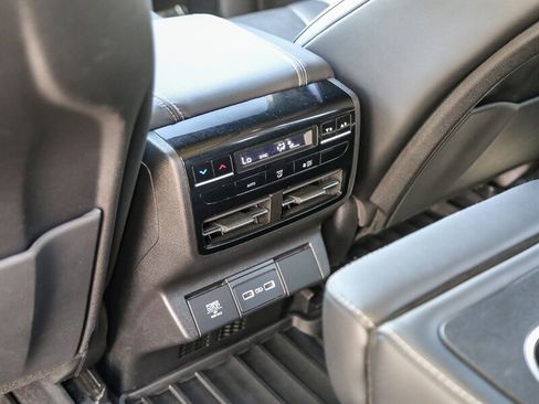Used 2023 Acura MDX SH-AWD w/ Technology Package image 23