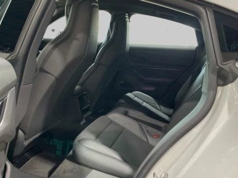 Used 2022 Porsche Taycan RWD image 19