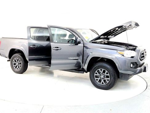 Used 2023 Toyota Tacoma SR5 image 12