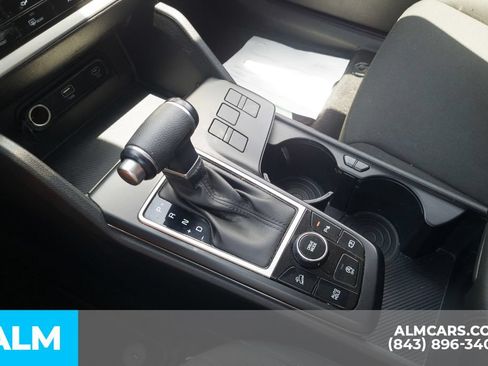 Used 2025 Kia Sportage LX FWD image 6