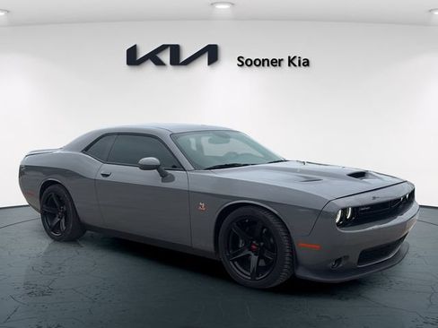 Used 2023 Dodge Challenger R/T Scat Pack RWD image 8