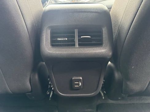 Used 2022 Chevrolet Equinox LT AWD/4WD image 17