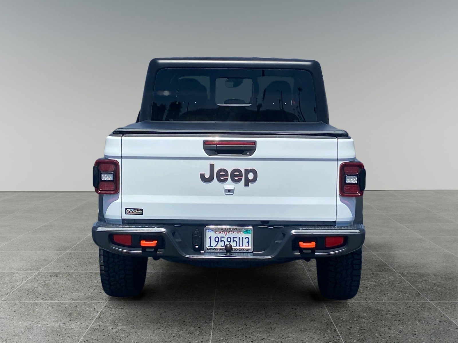 Used 2023 Jeep Gladiator Mojave w/ LED Lighting Group AWD/4WD image 4