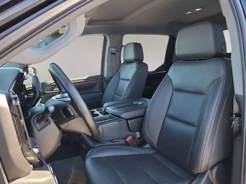 Used 2025 GMC Sierra 1500 SLT image 11