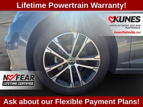 Used 2025 Volkswagen Jetta Sport FWD image 11