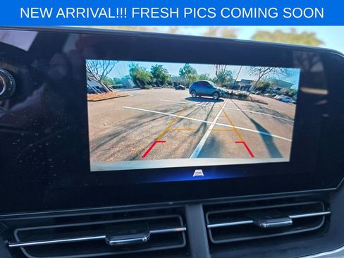 Certified 2025 Chevrolet Trax LT w/ LT Convenience Package image 14