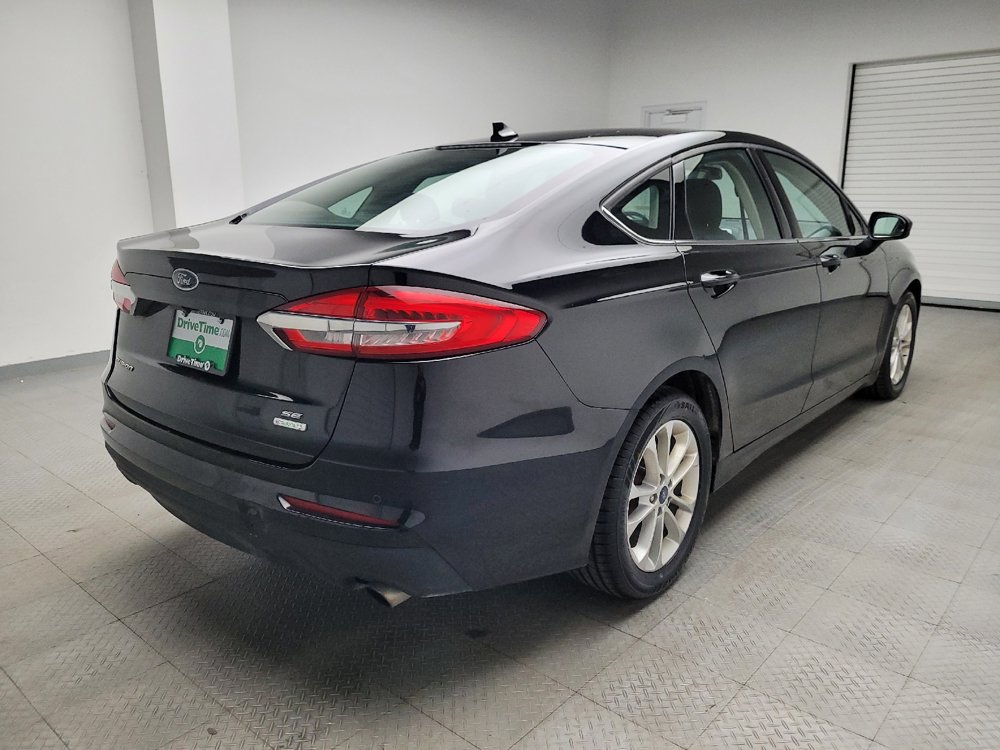 Used 2020 Ford Fusion SE FWD image 9