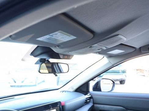 New 2025 Nissan Kicks SR image 13