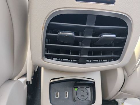 Used 2019 Lincoln MKZ Reserve FWD image 10