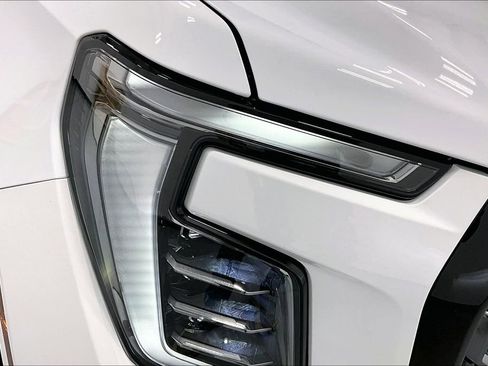 New 2026 GMC Yukon XL AT4 w/ AT4 Premium Plus Package image 27