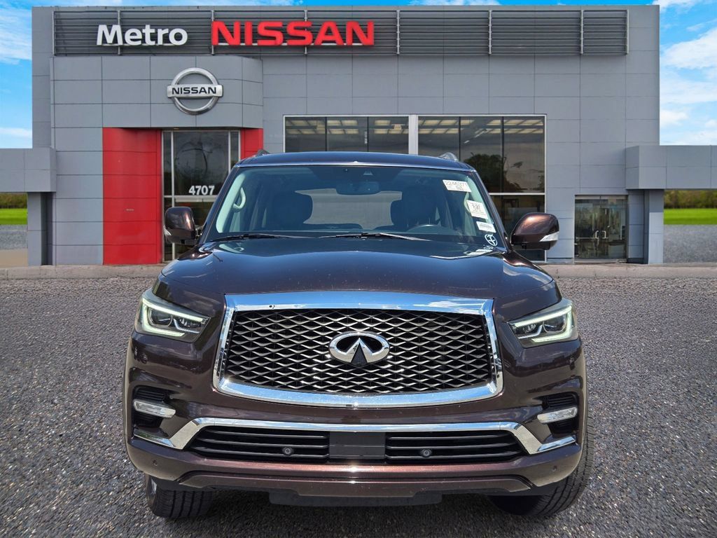 Used 2018 INFINITI QX80 2WD w/ Driver Assistance Package image 2