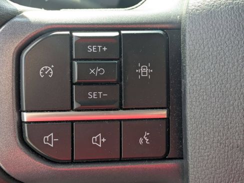 Used 2025 Ford F150 XLT w/ Equipment Group 301A Standard AWD/4WD image 17