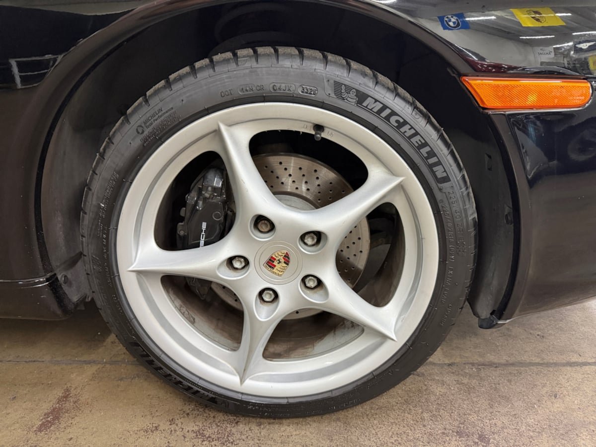 Used 2004 Porsche 911 Carrera RWD image 23