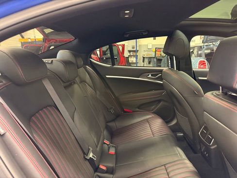 Used 2025 Genesis G70 3.3T Advanced image 27