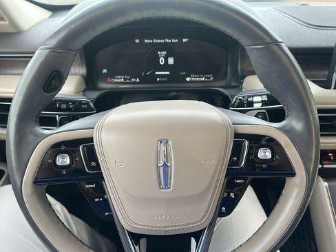 Used 2020 Lincoln Aviator Reserve w/ Equipment Group 201A image 15