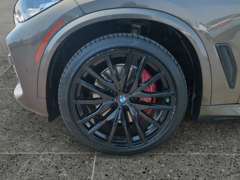 Used 2022 BMW X5 xDrive40i w/ M Sport Package image 14