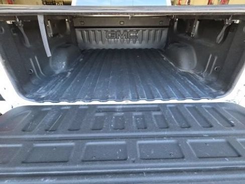 Used 2018 GMC Sierra 1500 SLT AWD/4WD image 16