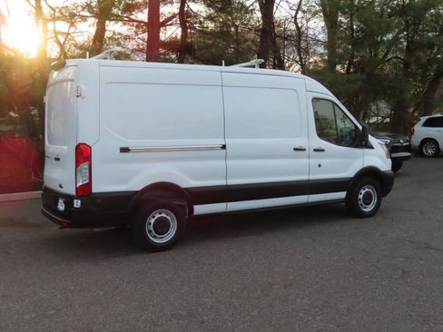 Used 2019 Ford Transit 250 148 Medium Roof image 4