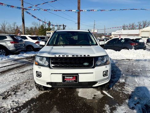Used 2015 Land Rover LR2 image 8