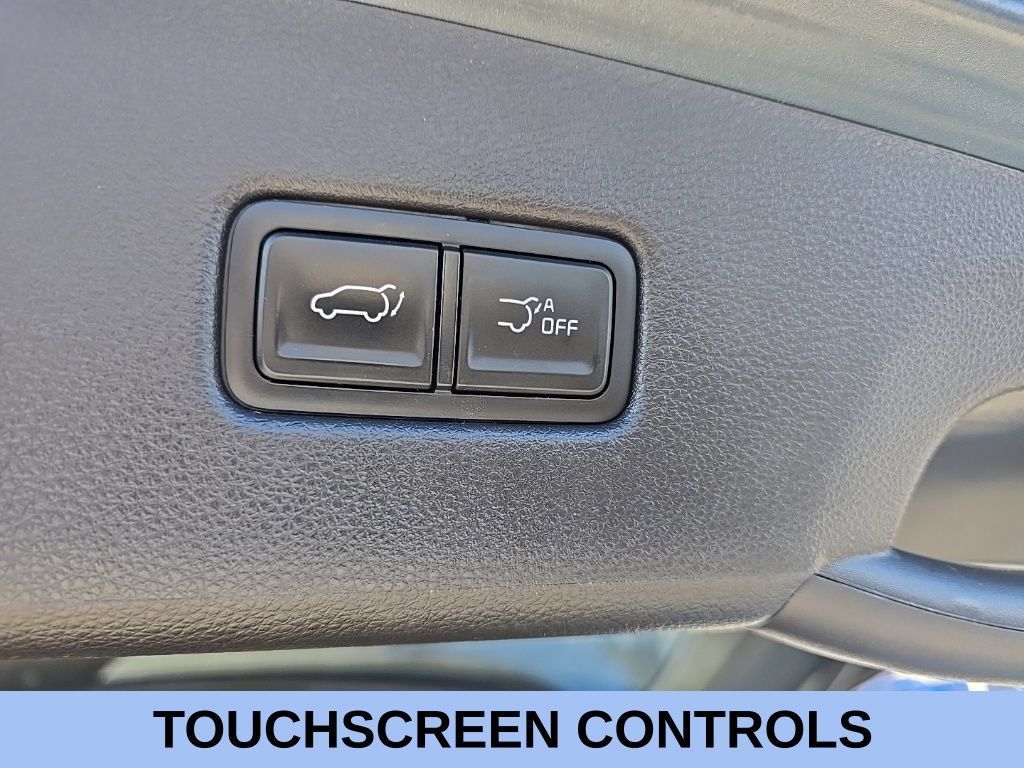 Used 2023 Kia Carnival EX FWD image 7